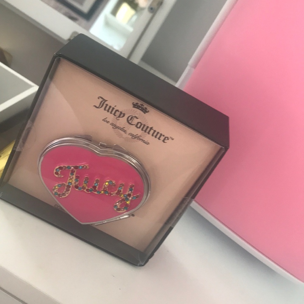 Compact mirror